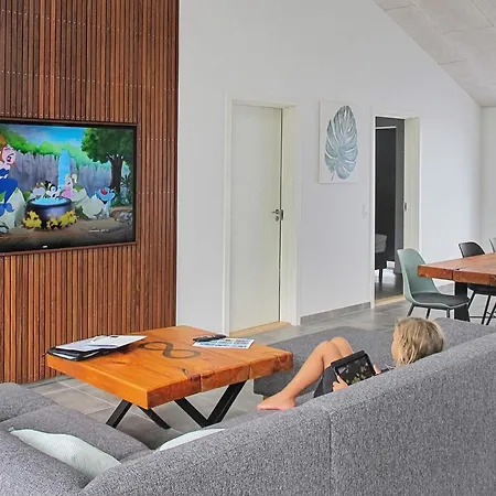 بيت للعطل 9 Person In *