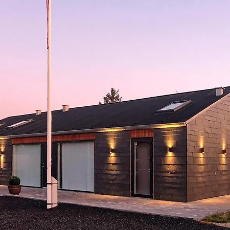 بيت للعطل 9 Person In