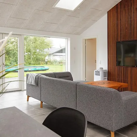 بيت للعطل 9 Person In *